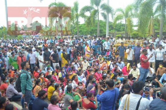 Terminated 10323 teachers kicked off Mahakaran-Abhijyan Terminated 10323 teachers kicked off Mahakaran-Abhijyan